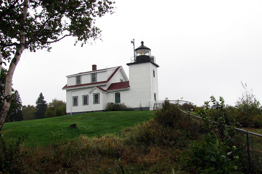 Fort Point Lighthouse Photograph by George Jones