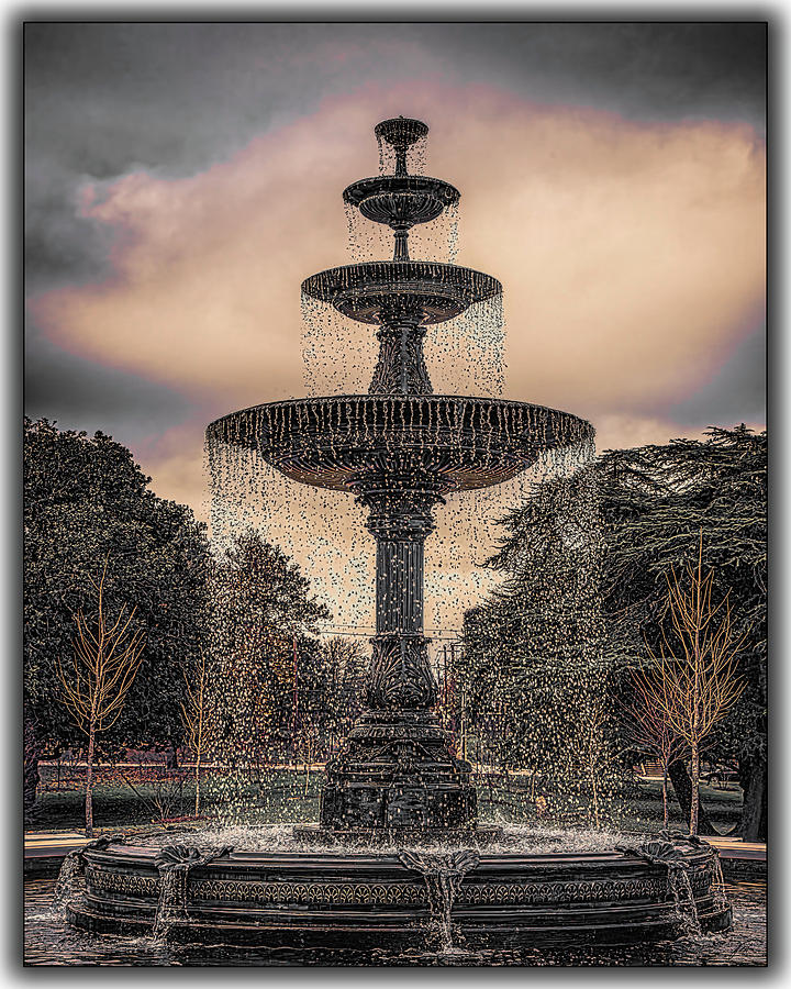 Fountain at Sunset Photograph by Thomas Fields