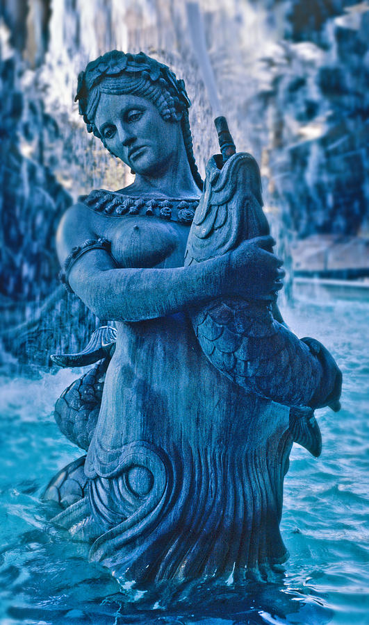 Fountain Goddess Photograph by Gary Warnimont