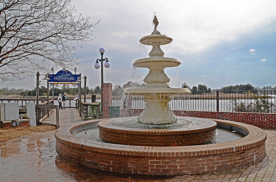 Fountain in the Wind Photograph by Linda Brown