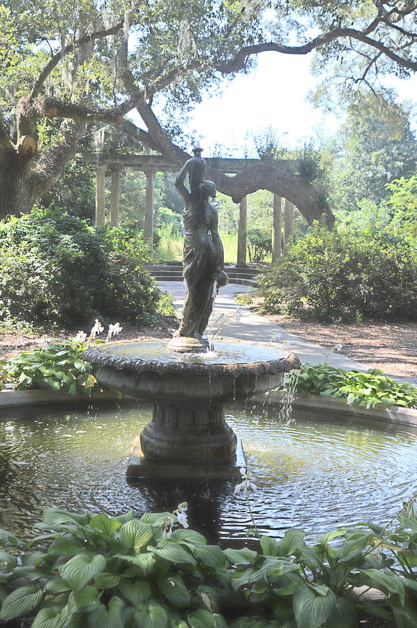 Fountain Scene Photograph by Judith Morris - Fine Art America