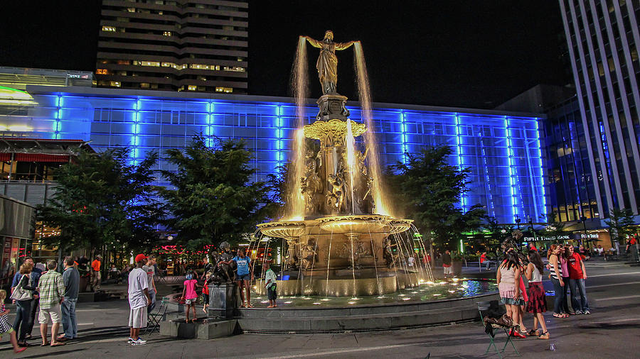 Fountain Square Cincinnati Photograph by Kevin Craft