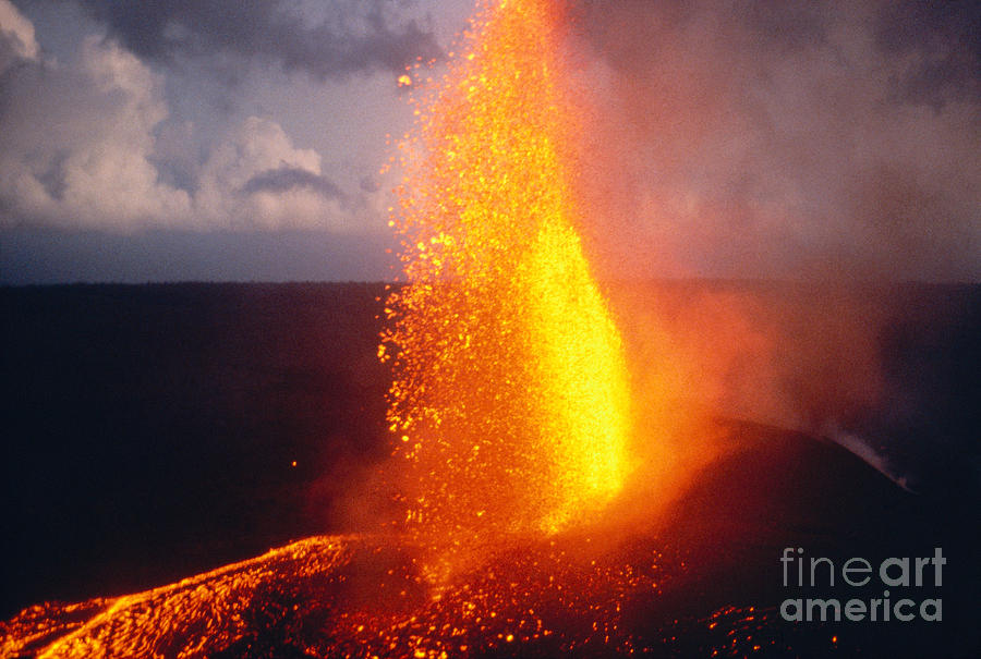 Fountaining Kilauea Photograph by Allan Seiden - Printscapes