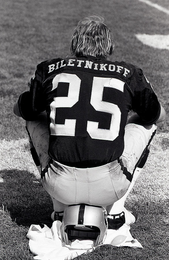 Fred Biletnikoff Photograph - Fred Biletnikoff by Positive Images