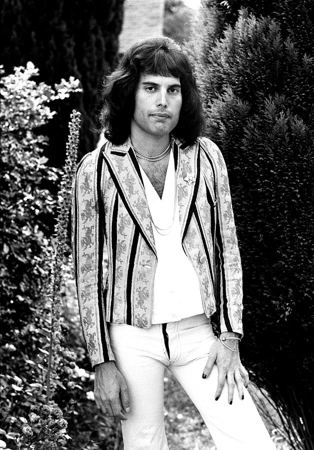 Freddie Mercury of Queen 1975 Photograph by Chris Walter