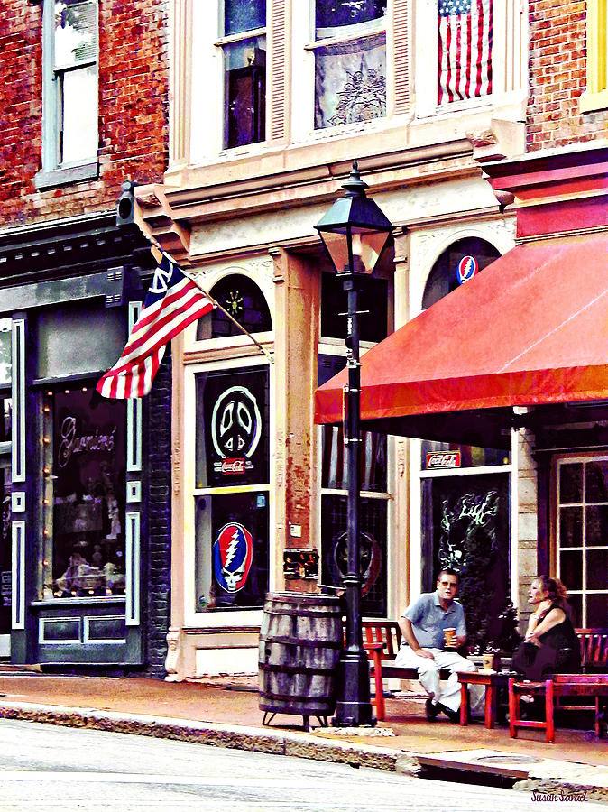 Fredericksburg VA - Outdoor Cafe Photograph by Susan Savad