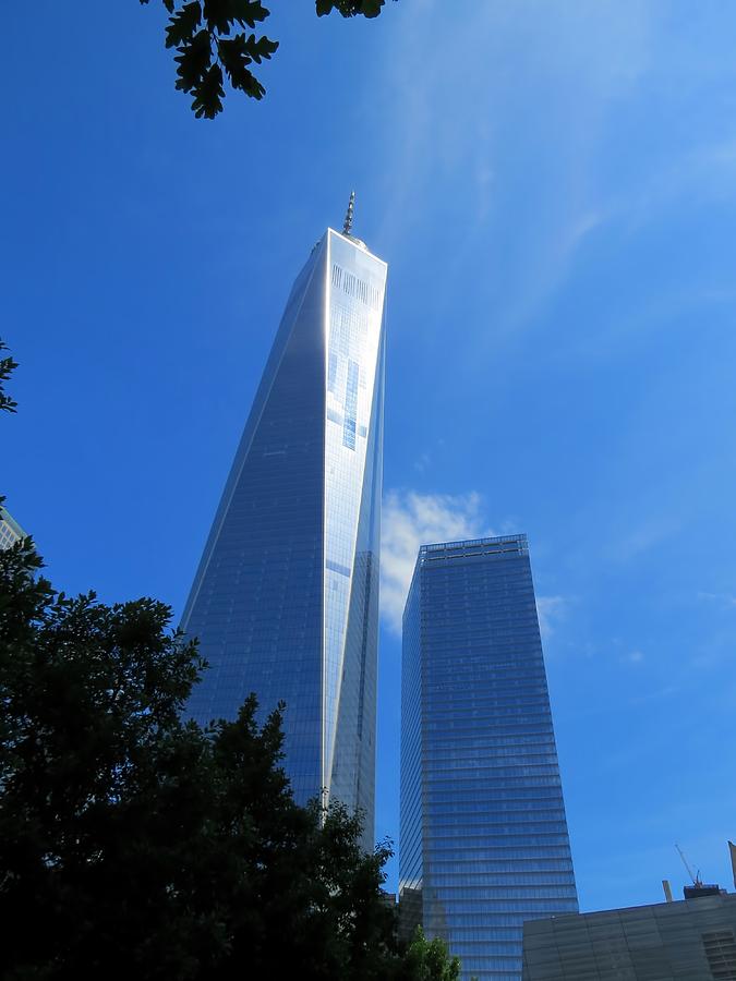 Freedom Tower 01 Photograph by Jonathan Sabin
