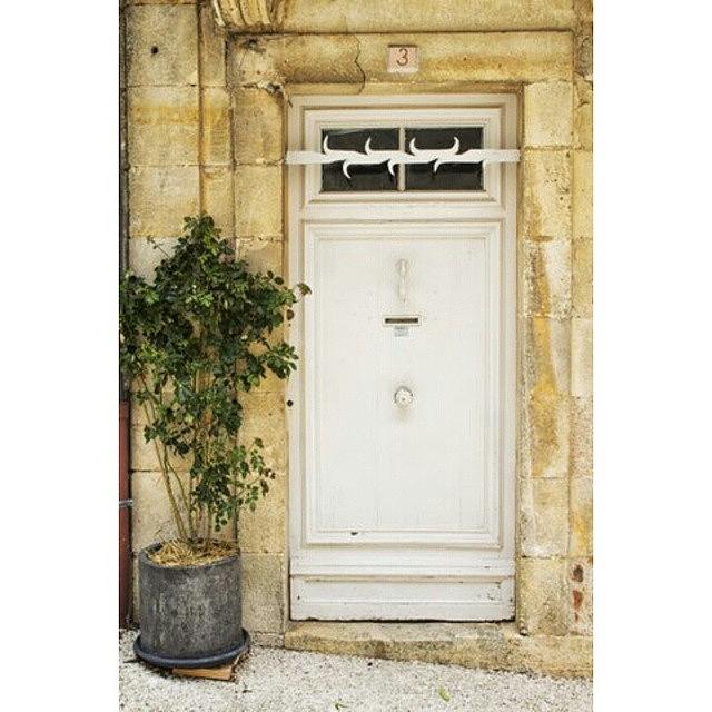 Monflanquin Photograph - French Door In White by Georgia Clare