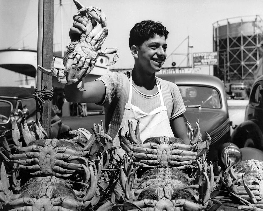 San Francisco Photograph - Fresh Dungeness Crab In SF by Underwood Archives
