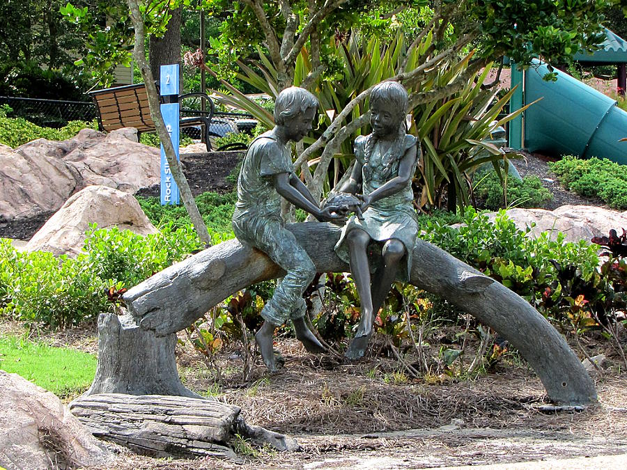 Friendship Statue  Photograph by Christopher Mercer