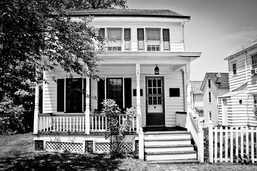 Front Porch - Black and White Photograph by Colleen Kammerer
