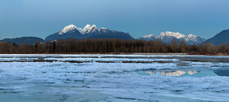 Frozen Fraser River and The Golden Ears Photograph by Michael Russell