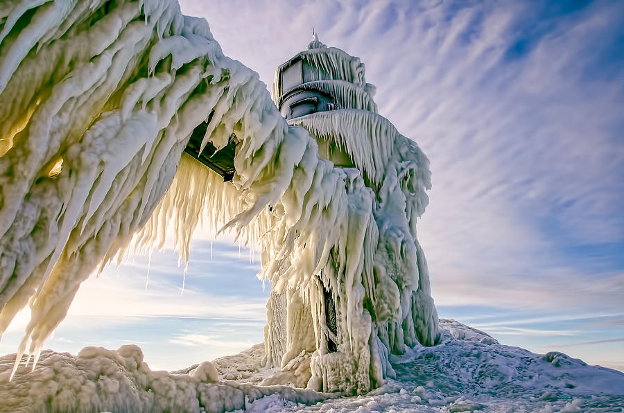 Frozen Lighthouse St. Joseph Michigan Photograph by Michelle Thompson ...