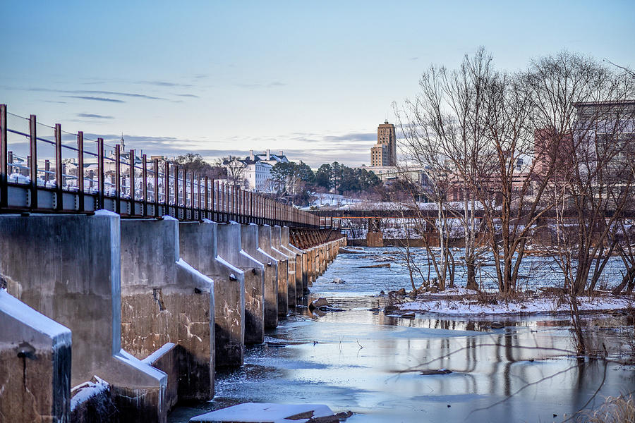 Frozen Memorial Bridge Photograph by Doug Ash