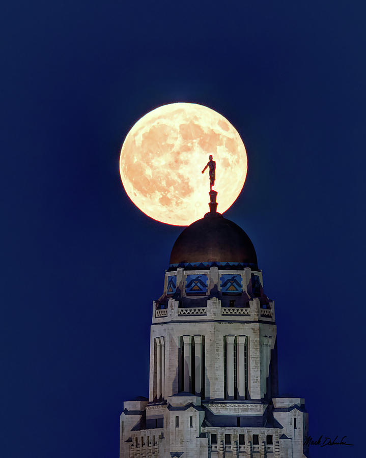 Full Moon before the Eclipse Photograph by Mark Dahmke
