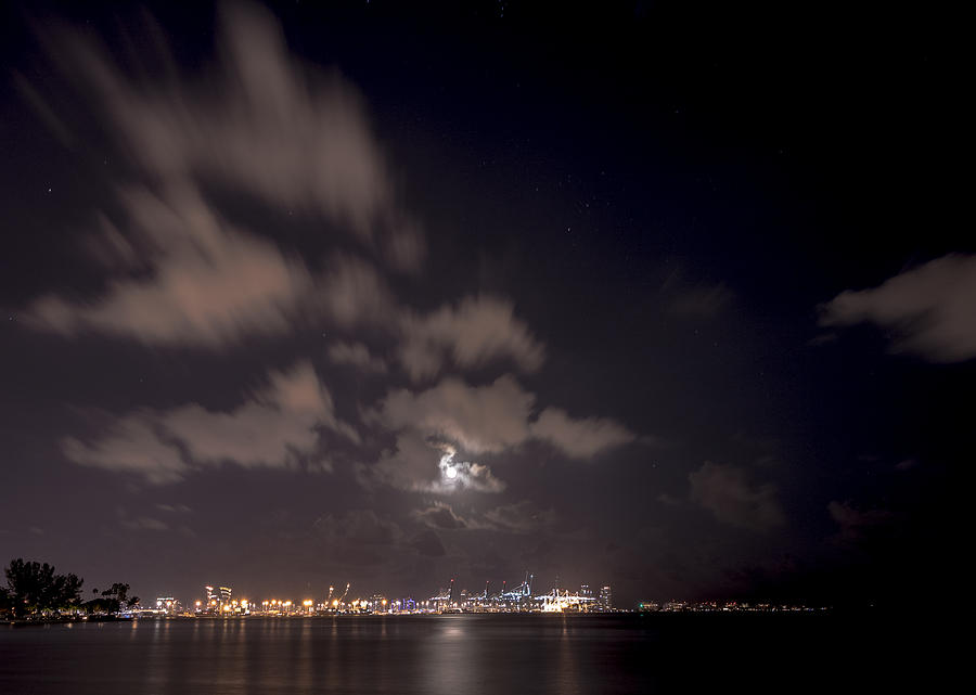 Full Moon in Miami Photograph by Mike Dunn