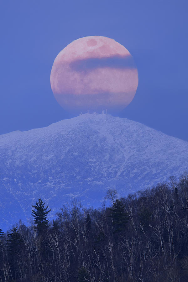 Full Moon over Washington Closeup Photograph by White Mountain Images