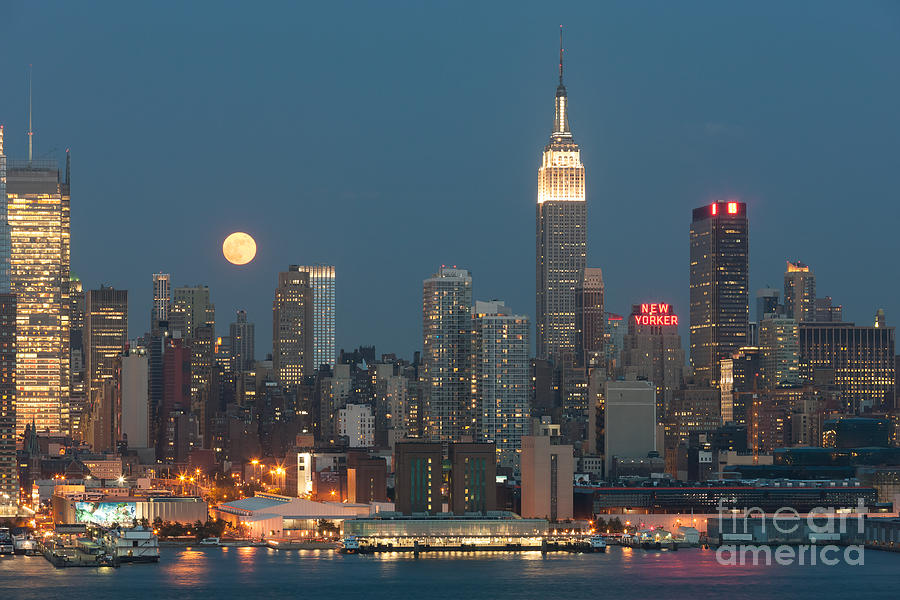 Full Moon Rising Over New York City II Photograph by Clarence Holmes