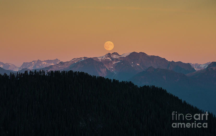 Full Moonrise Over the North Cascades Photograph by Mike Reid