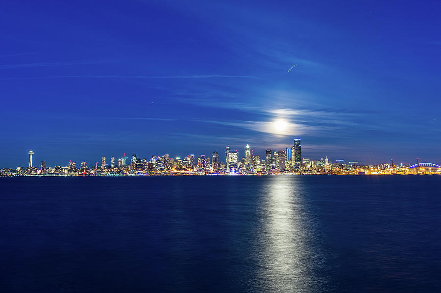 Fullmoon over Seattle Downtown Photograph by Hisao Mogi