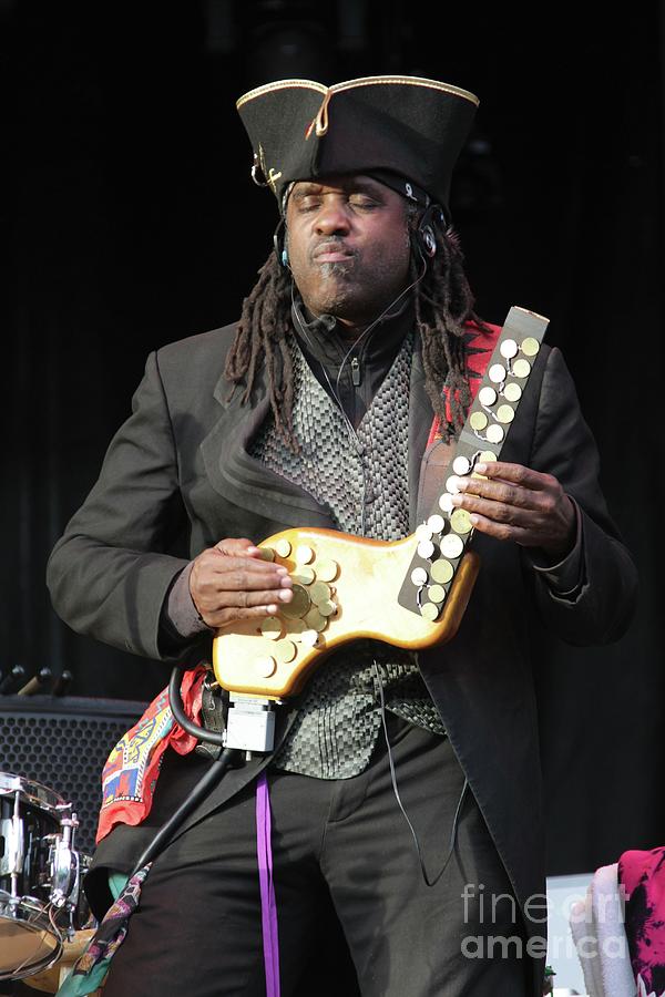 future-man-of-bela-fleck-and-the-flecktones-concert-photos.jpg