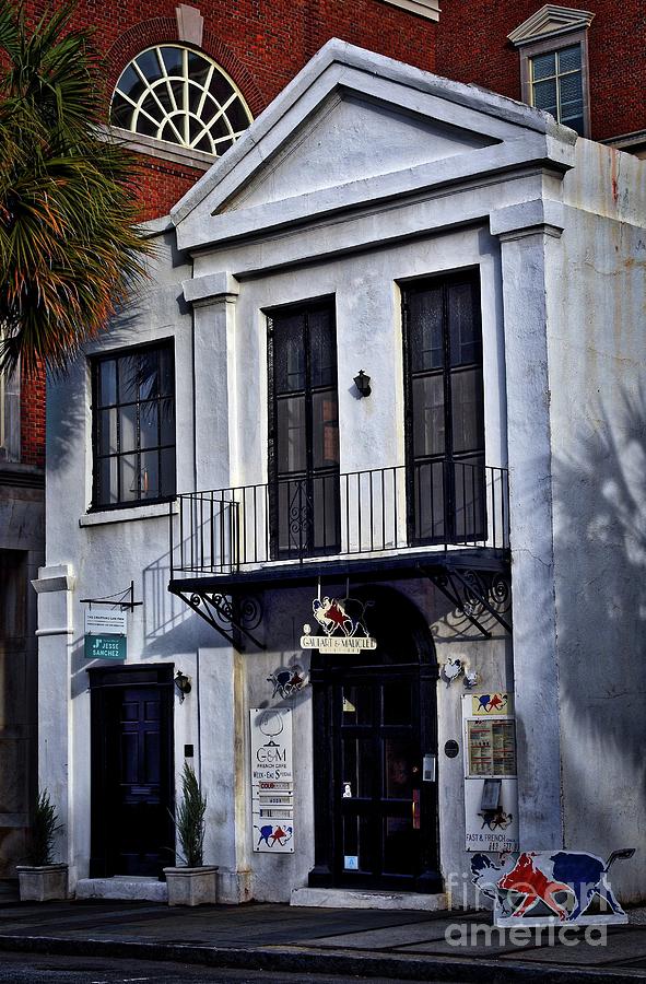 G n M FRENCH CAFE, CHARLESTON Photograph by Skip Willits