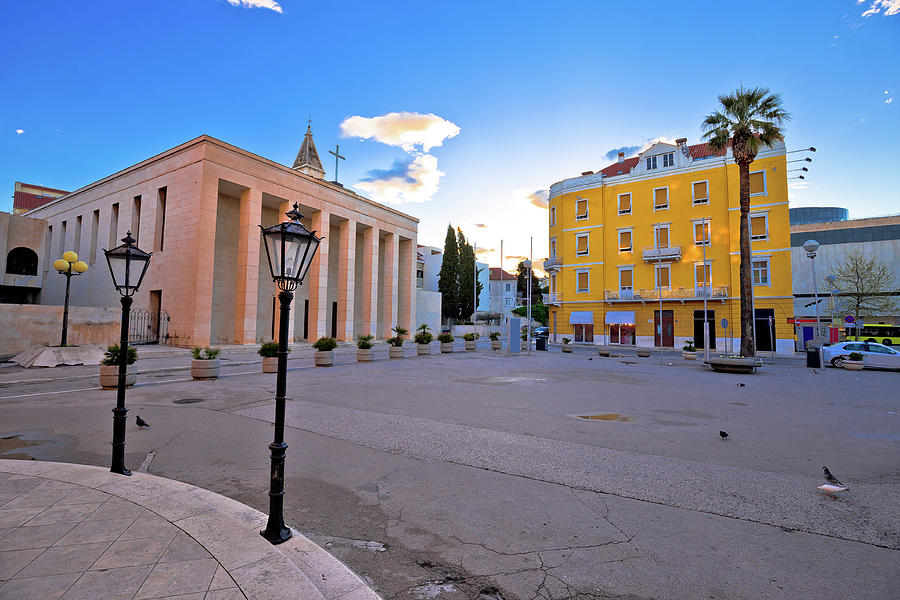 Gaje Bulata Square In Split View Photograph