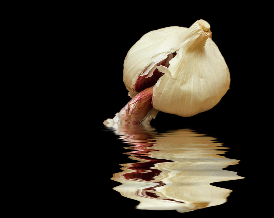 Garlic cloves of Garlic Photograph by David French