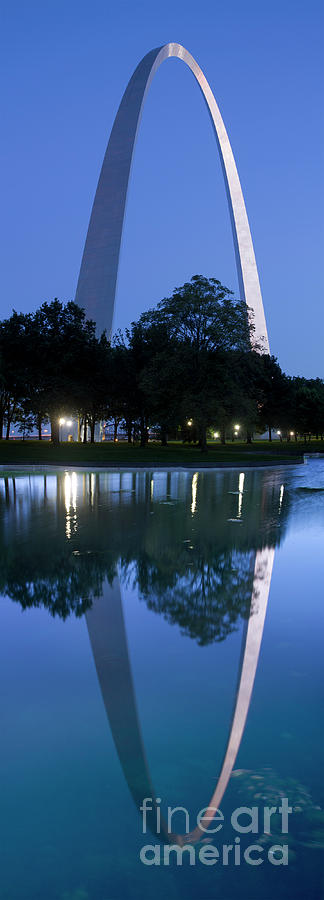 Gateway Arch reflecting in pool Photograph by Garry McMichael