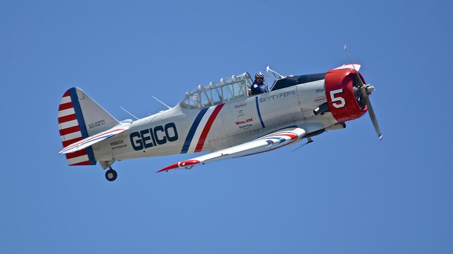 GEICO Skytypers Number Five Photograph by Carol Bradley