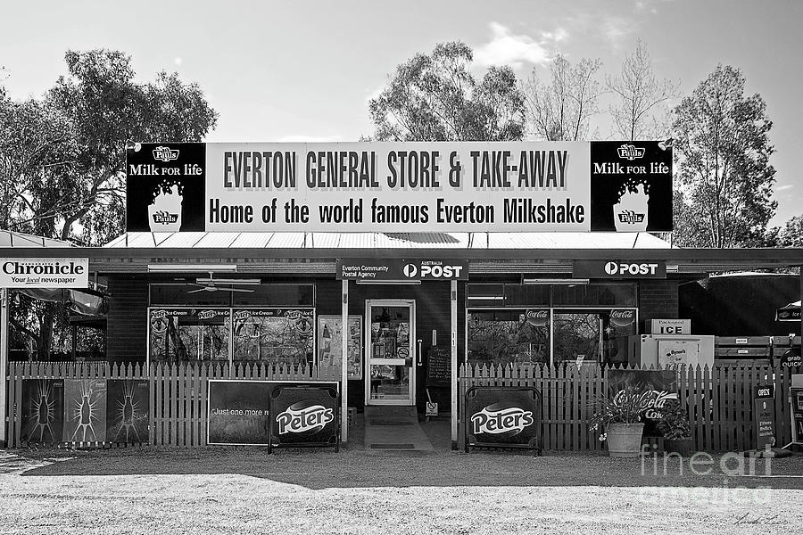 General Store, Everton Photograph by Linda Lees