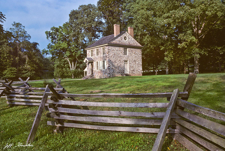 General Washingtons Headquarters Photograph by Jeff Goulden