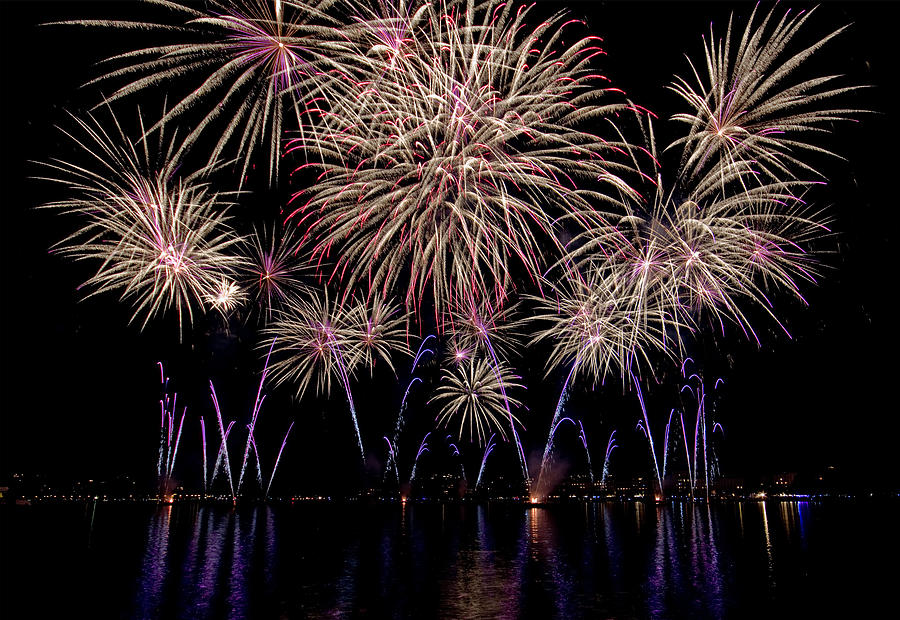 Geneva Fireworks 2010 Photograph By David Freeman