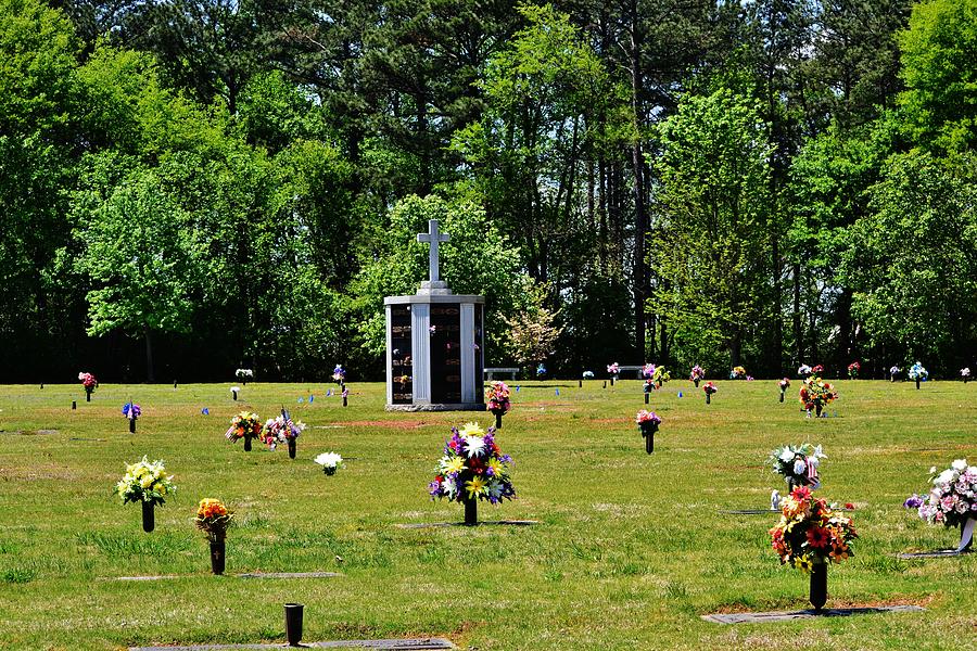 Georgia Memorial Gardens Photograph by Eileen Brymer