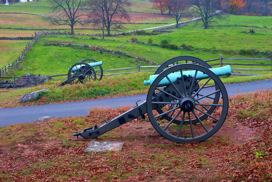 Gettysburg Battlefield and its guns Photograph by Paul W Faust -  Impressions of Light