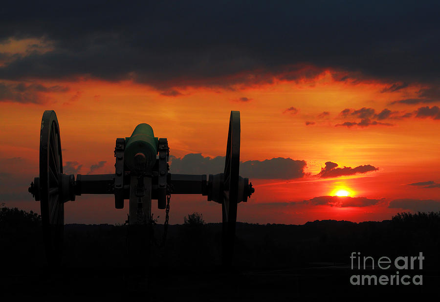 Gettysburg Battlefield Cannon Sunset Photograph by Randy Steele