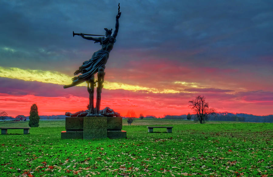 Gettysburg Louisiana Monument Sunrise Photograph by Craig Fildes - Fine ...