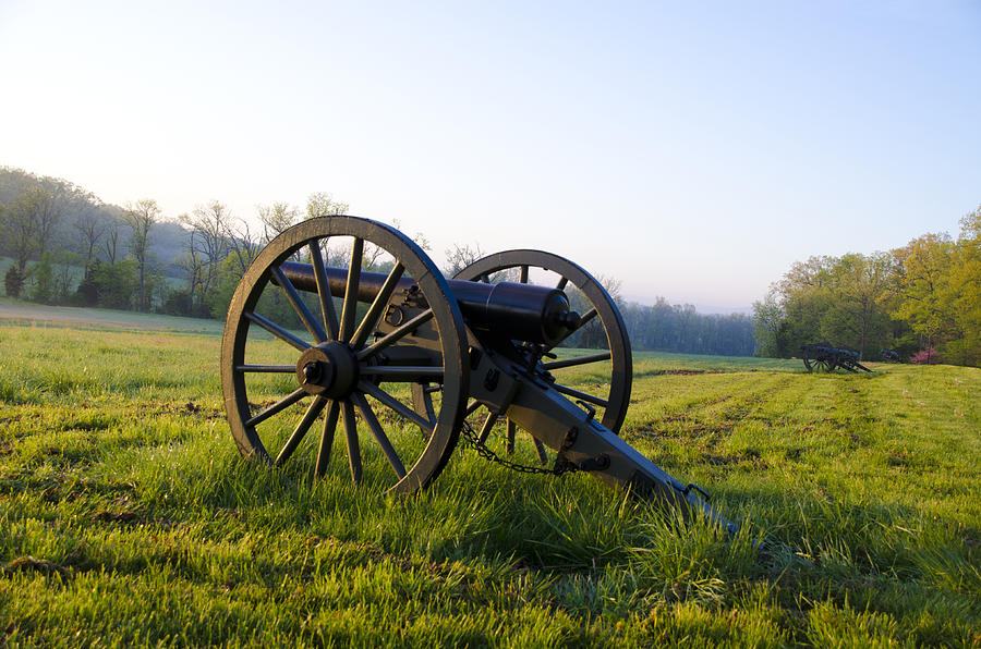 Gettysburg Morning on the Battlefield Photograph by Bill Cannon