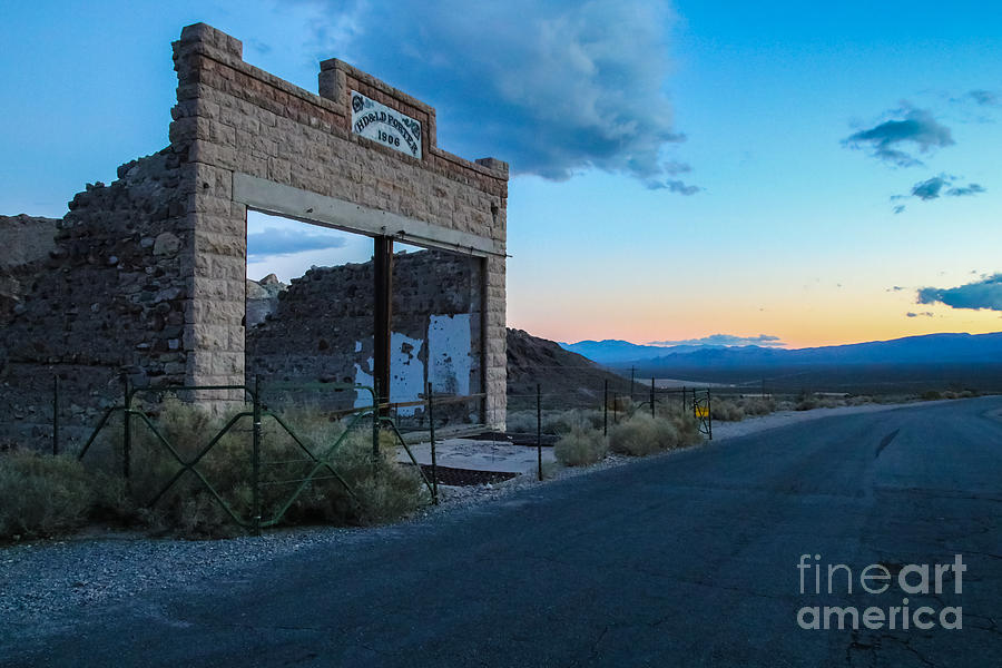 Ghost Town At Sundown Photograph by Suzanne Luft