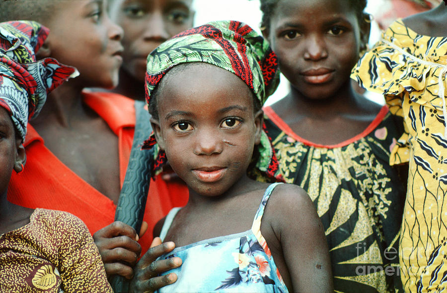 Girl in the Sahil, Burkina Faso Photograph by Wernher Krutein - Fine