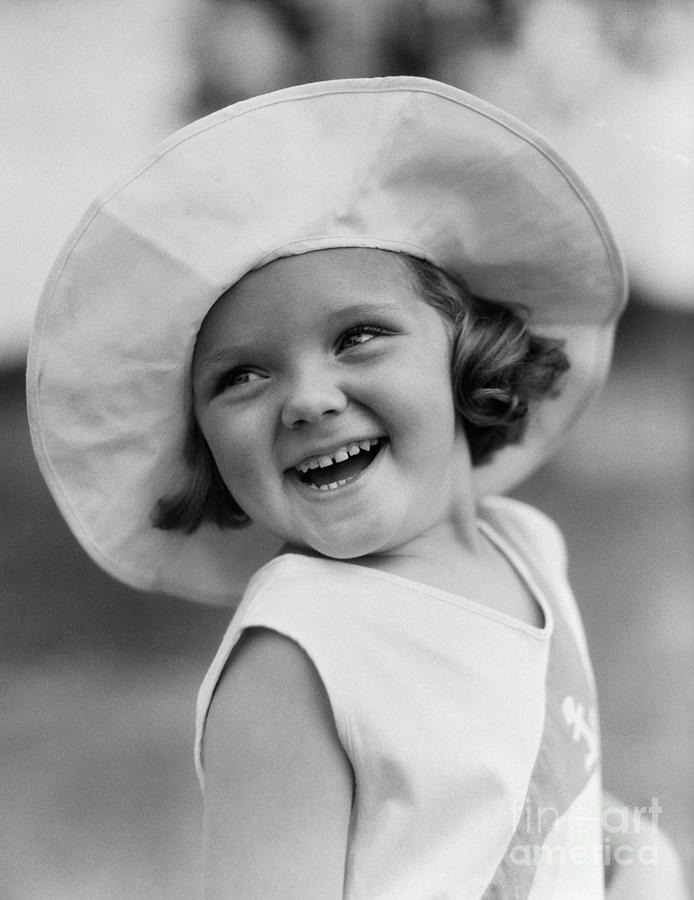 Girl In Wide Brimmed Hat, C.1930s Photograph by H. Armstrong Roberts/ClassicStock