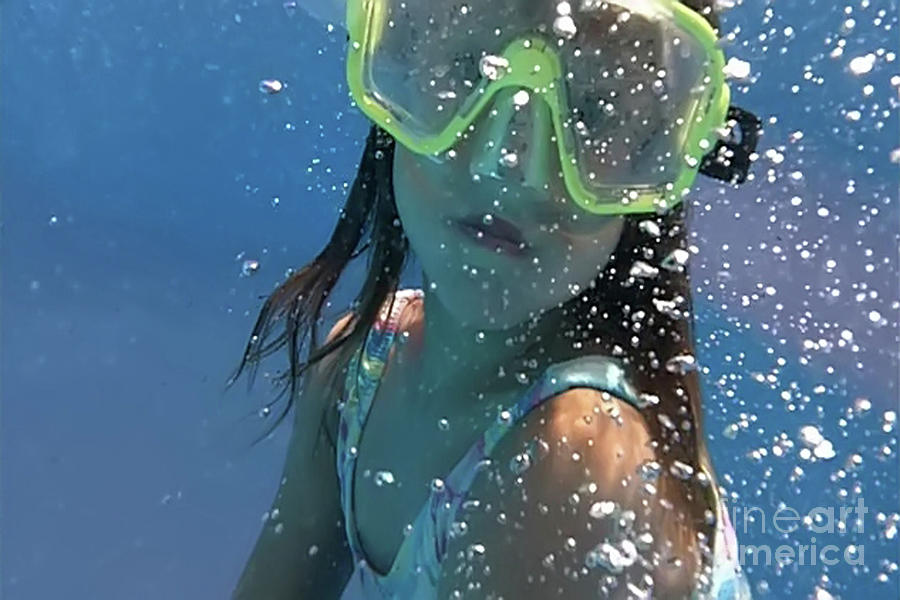 Girl Underwater Photograph by Joe Lach