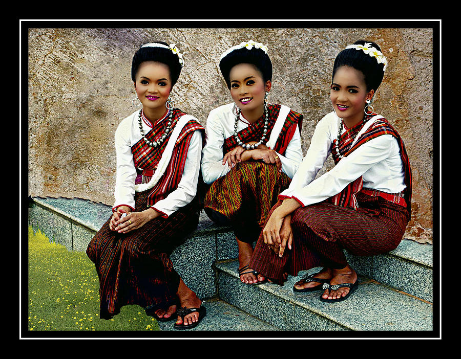 Girls of Isaan Photograph by Ian Gledhill