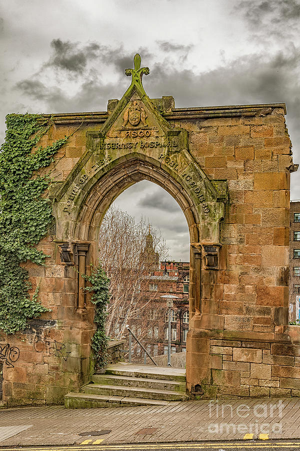 Glasgow Rottenrow Gardens Entrance Photograph by Antony McAulay