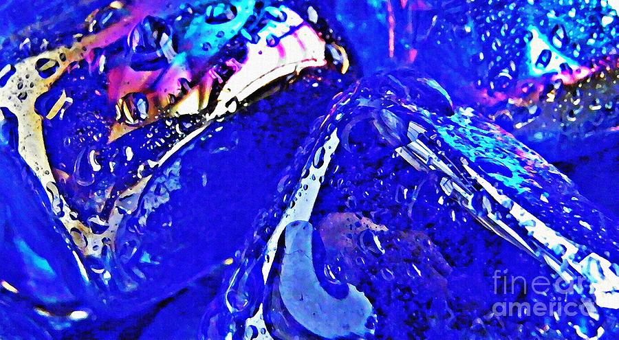 Abstract Photograph - Glass Abstract 31 by Sarah Loft