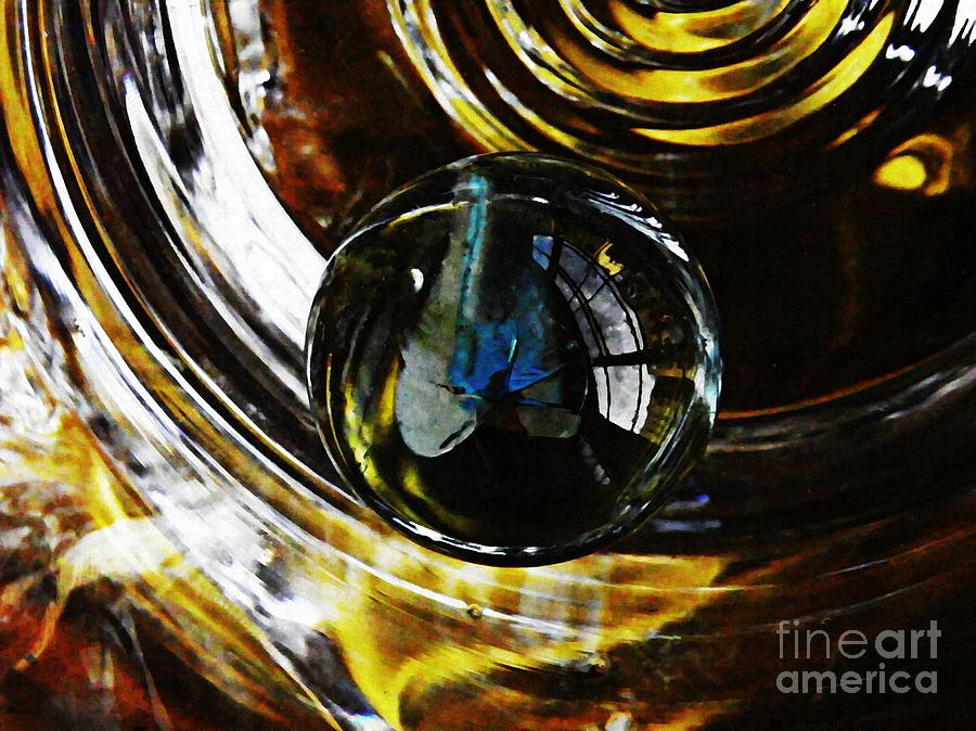Abstract Photograph - Glass Abstract 466 by Sarah Loft