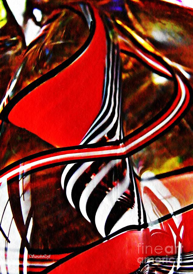 Abstract Photograph - Glass Abstract 500 by Sarah Loft