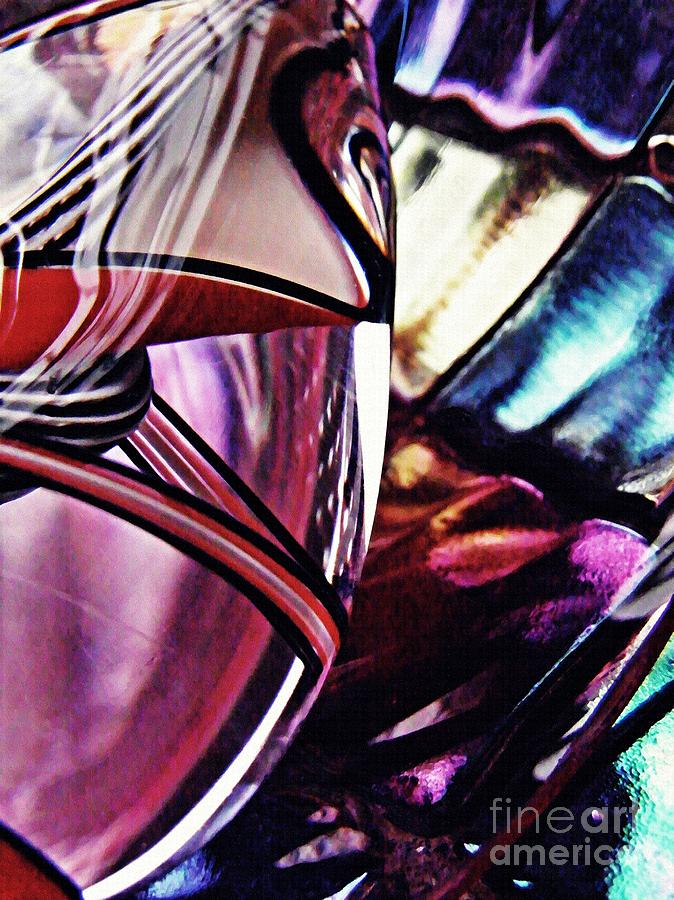 Abstract Photograph - Glass Abstract 523 by Sarah Loft
