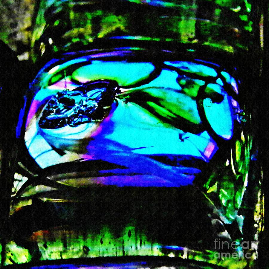 Abstract Photograph - Glass Abstract 78 by Sarah Loft