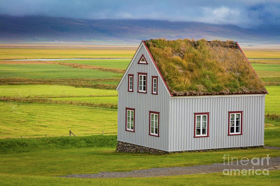 Glaumbaer Farmhouse Photograph by Inge Johnsson
